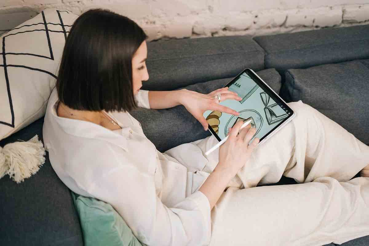 Ilustrasi peluang karir graphic designer. (Sumber: Pexels)