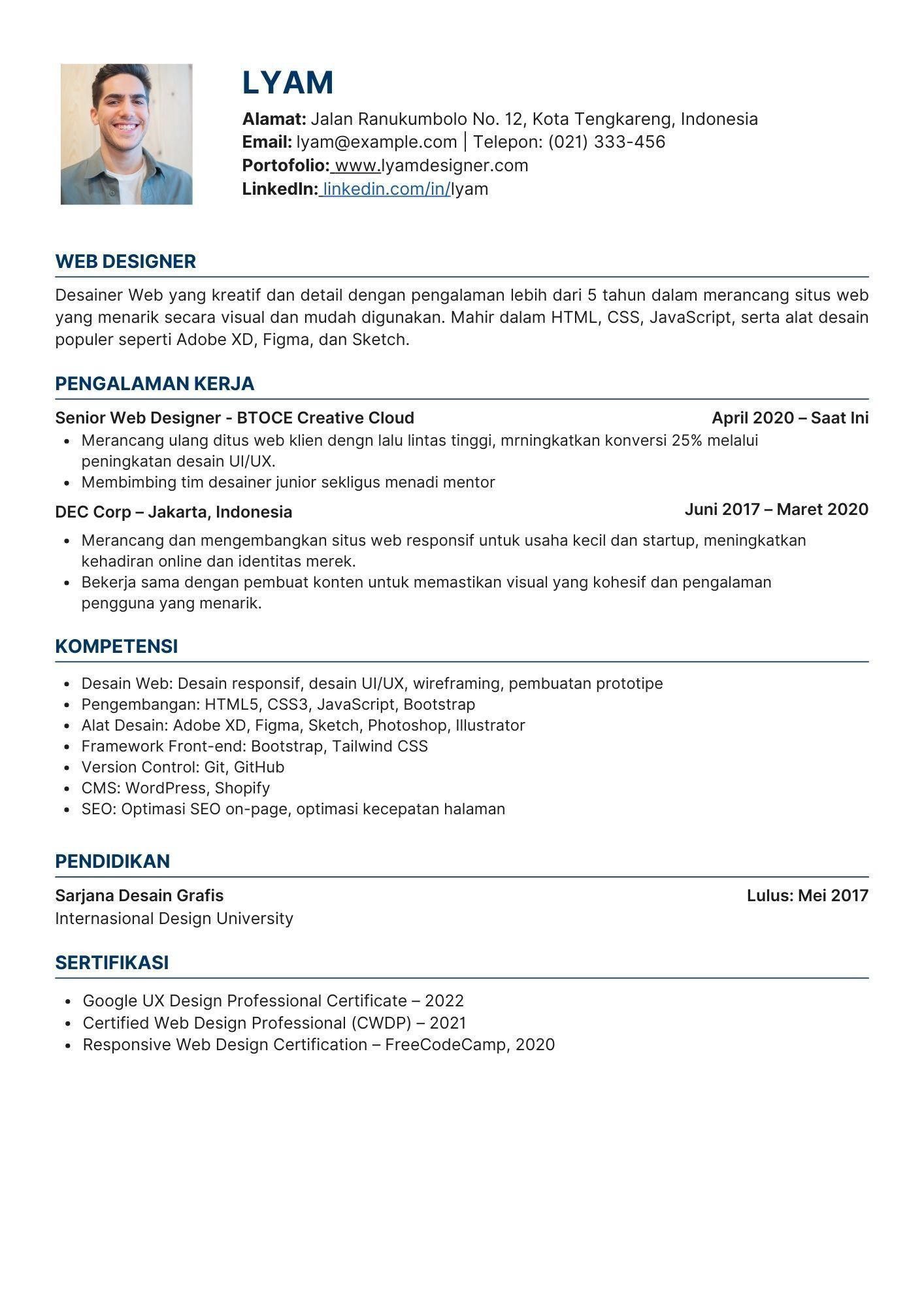 Contoh CV web designer berpengalaman.