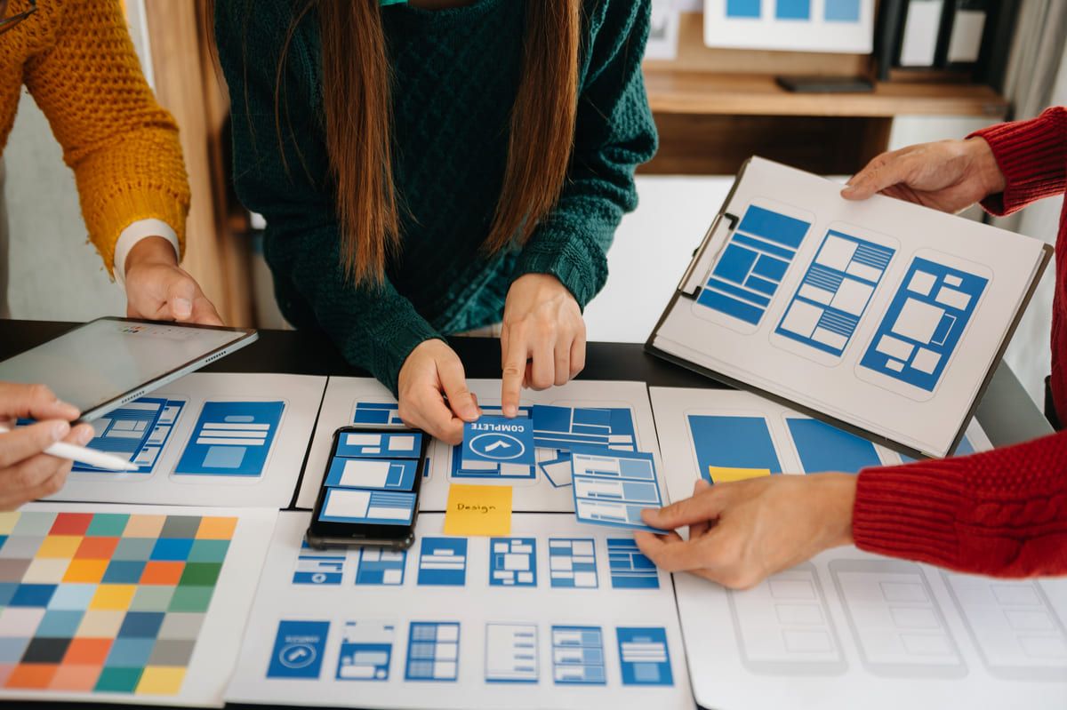Ilustrasi komponen GUI atau Graphical User Interface. (Sumber: Envato)